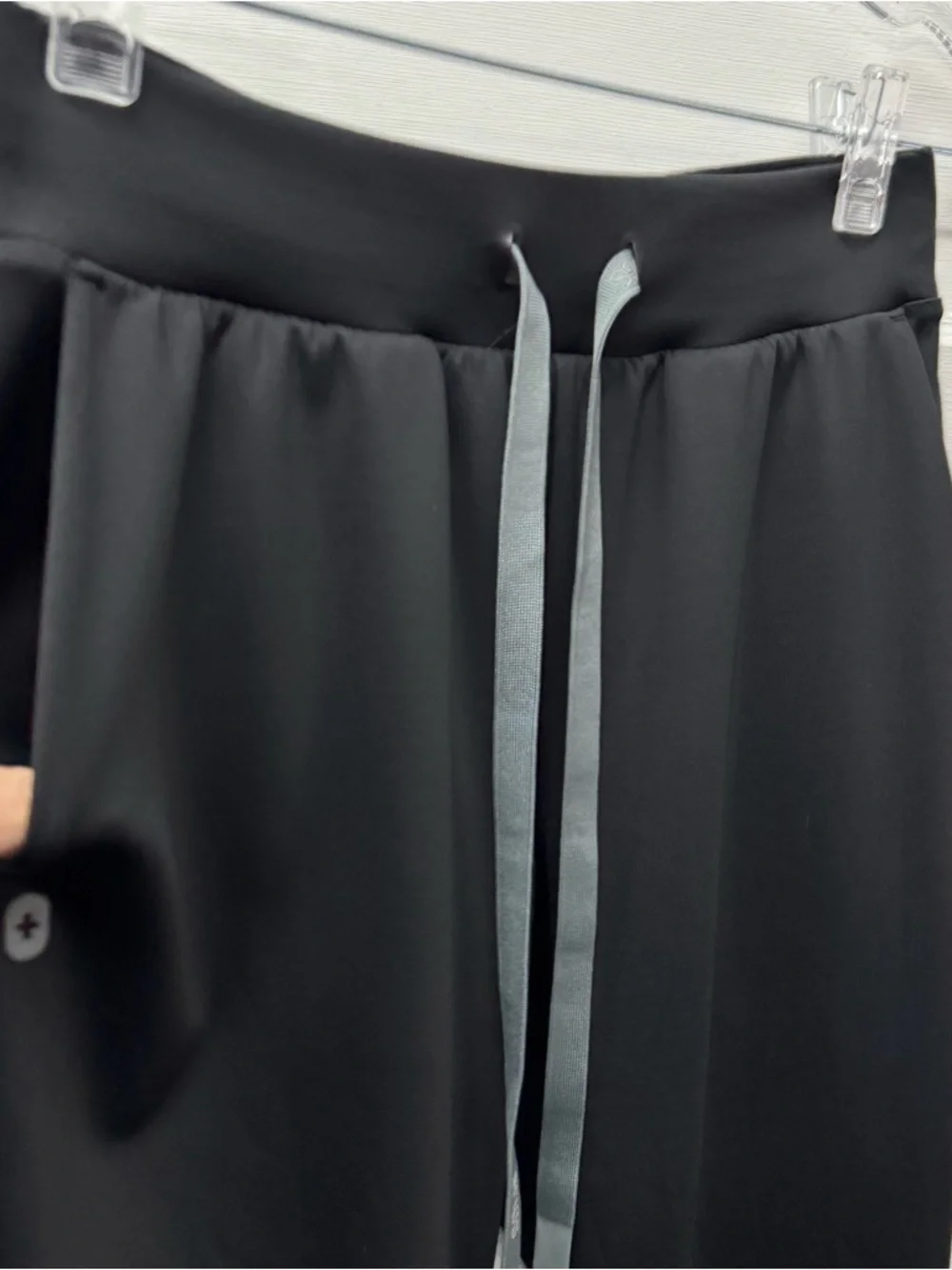 FIGS Black Jogger Scrub Pants Stretch Tapered Medical Small - Picture 4 of 10